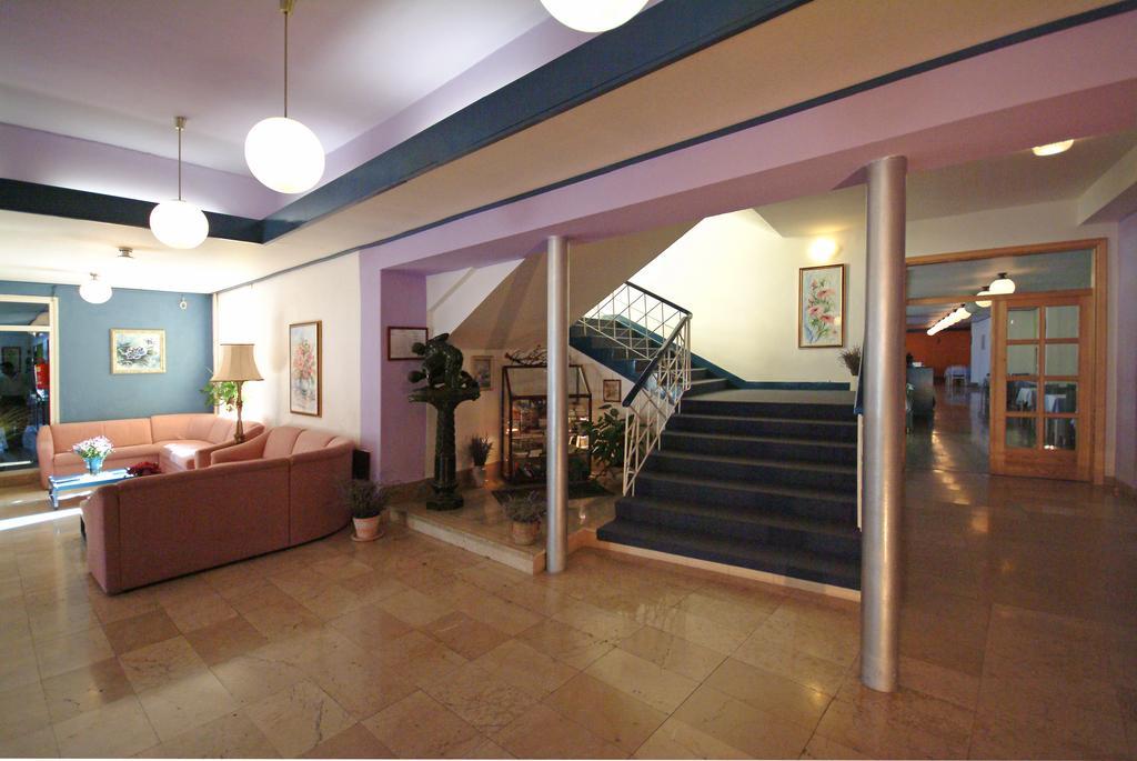 Hotel Istra Раб Екстериор снимка
